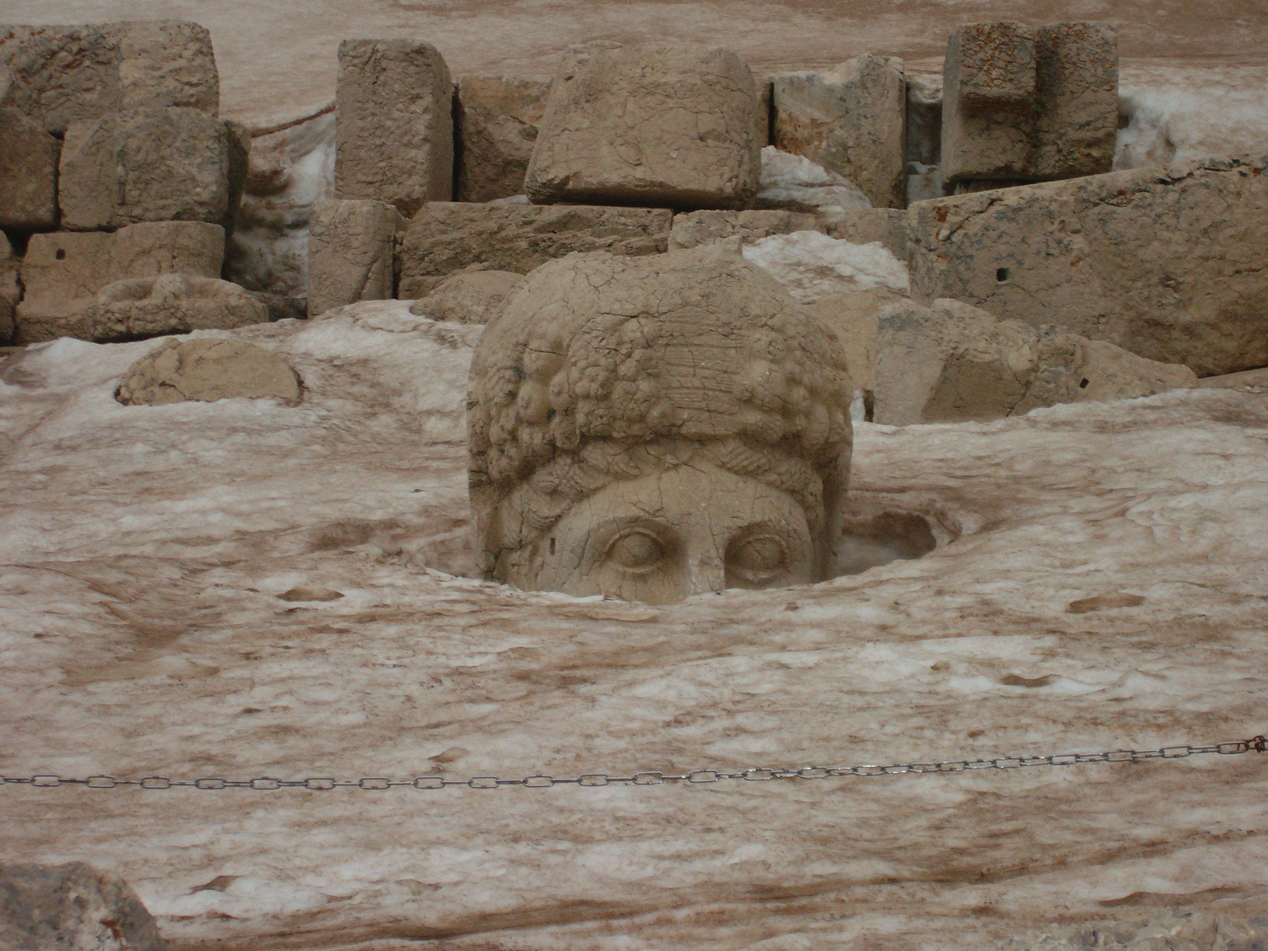 FOTO - Lo scavo nel cuore